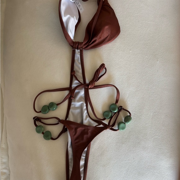 SHEIN one piece - Picture 3 of 4